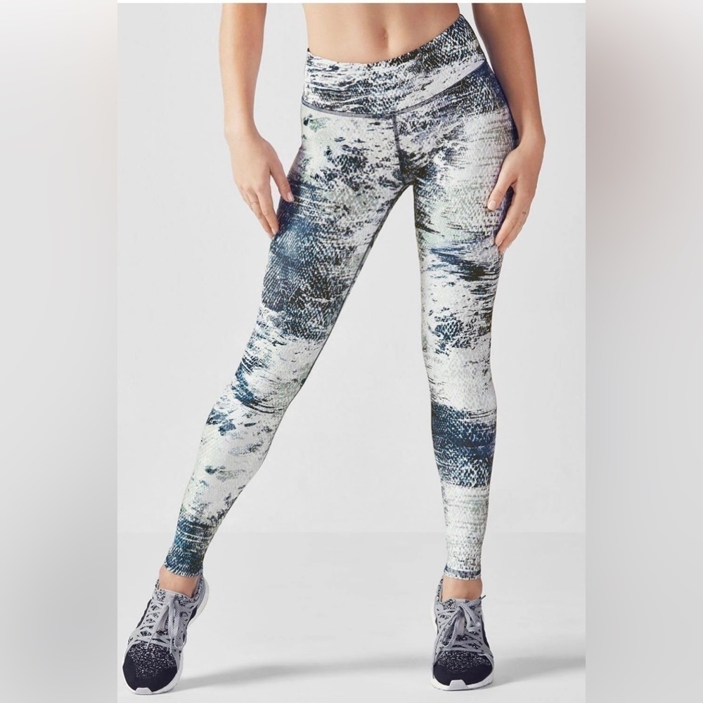 Fabletics Salar Legging NWT